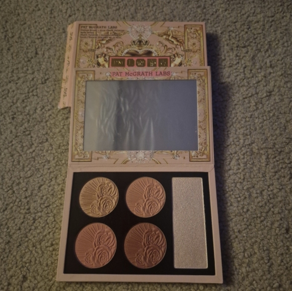 Pat McGrath Divine Blush and Glow Cheek Palette Nude Venus DISCONTINUED!!!!